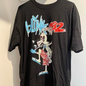 Blink-182 concert tee